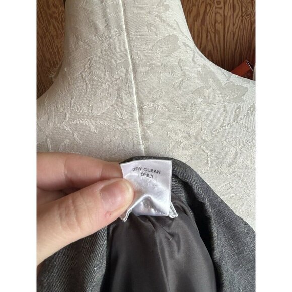 Chico's LINEN Blend Jacket Blazer Gray Long Sleeve Shell Buttons Sz 2 (L) - Picture 9 of 9